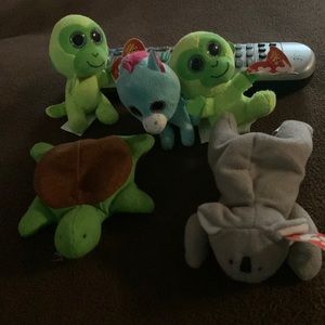 Set of 5 little TY beanies 2 monkies, turtle, unicorn and koala